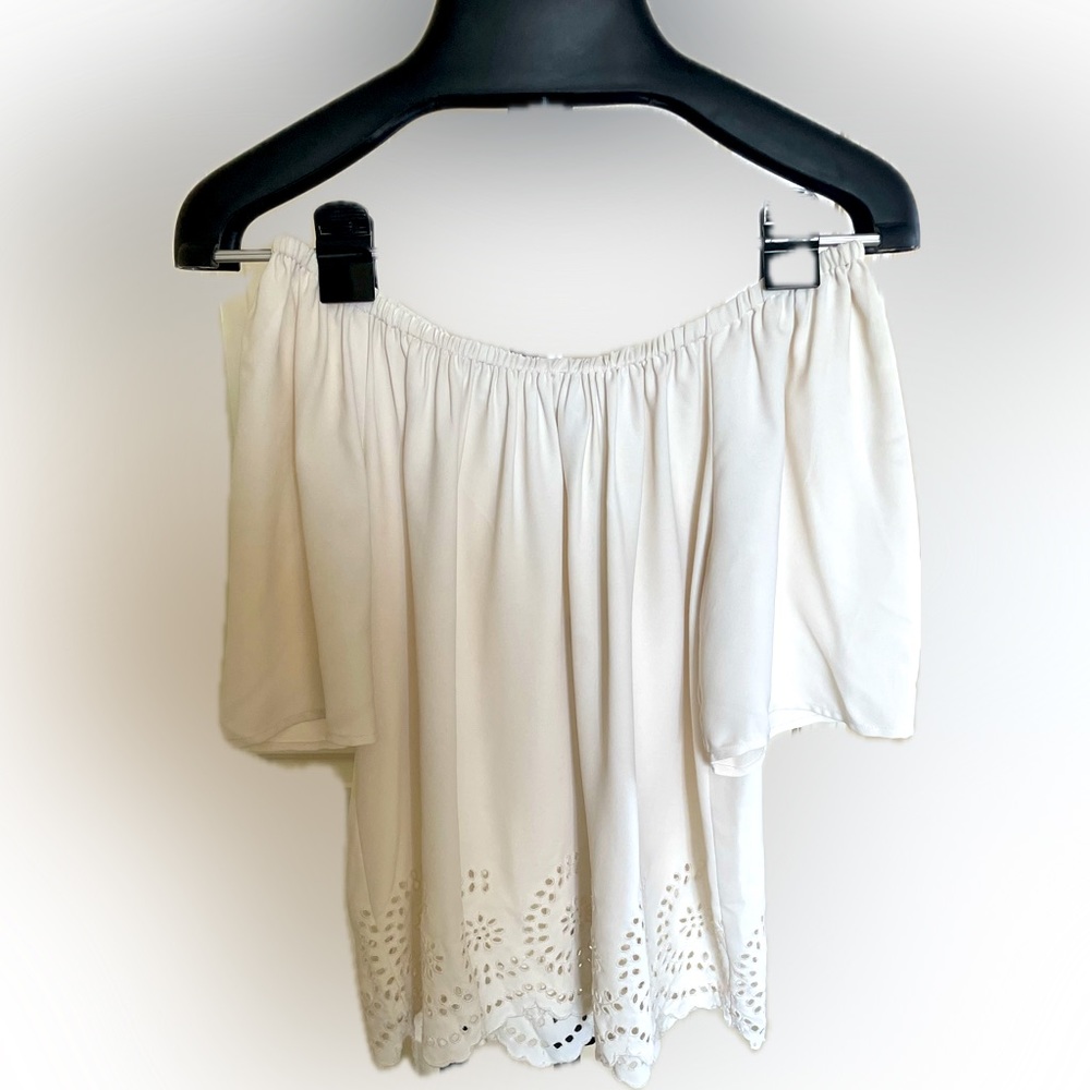 Loft, XS, Off the shoulders cream top